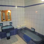 Cauchi 5 Bedroom In Hébergement de vacances Għarb