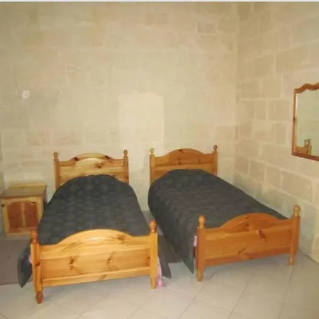Cauchi 5 Bedroom In * Gharb (Gozo)