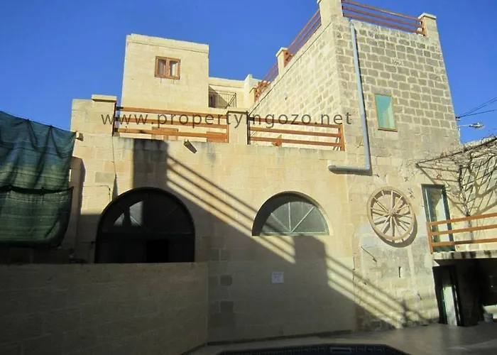 Nyaraló Cauchi 5 Bedroom In Għarb